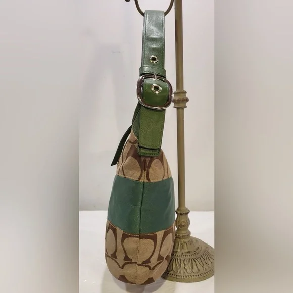 💎Price Drop...COACH signature Rugby duffle bag with matching wallet. F13362 - Picture 4 of 6